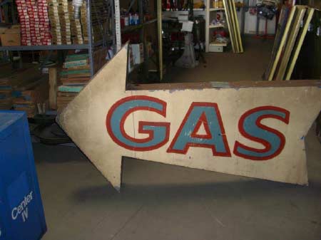 "Gas" arrow sign, double sided.