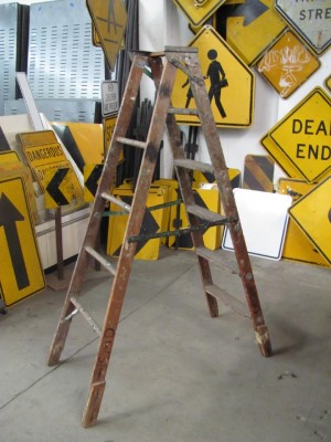 7ft Wooden Aged Ladder