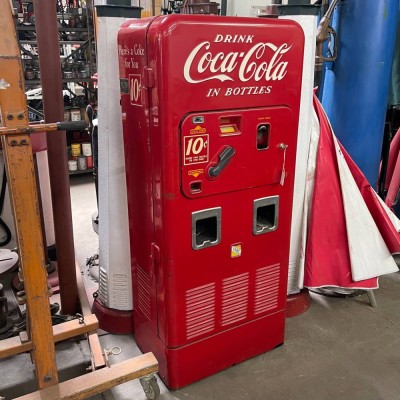 Vintage Coke Vending Machine 