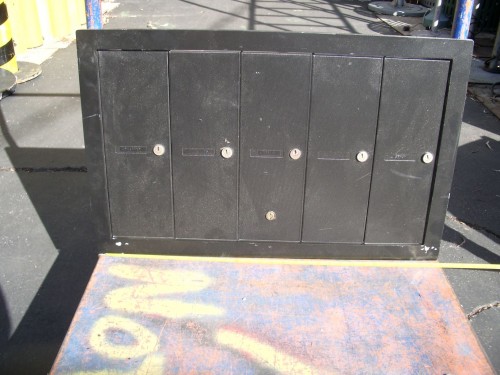 Apartment mailbox