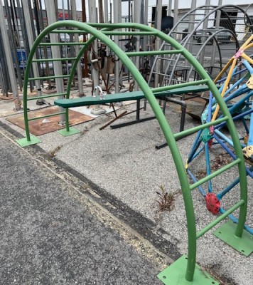 Playground - Large Arch Monkey Bars