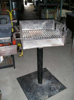 BBQ - Park Pedestal