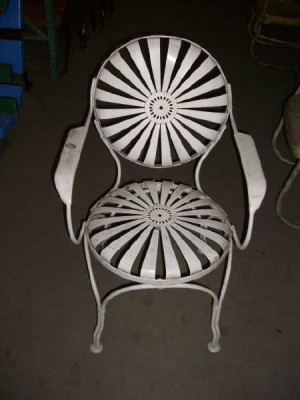 Round Metal Slated Chair