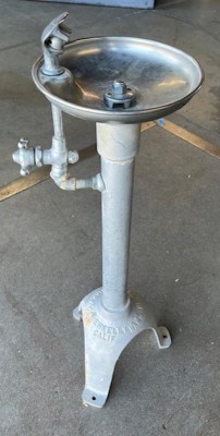DRINKING FOUNTAIN