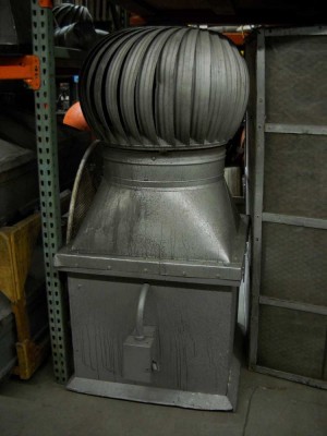 Large Roof Top Turbin on Wood Box with Wheels