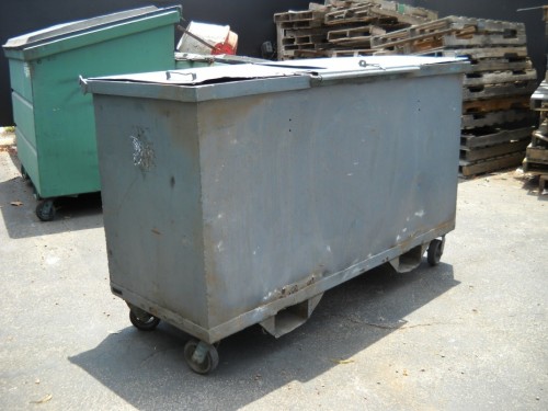 Medium Dumpster with Flat Metal Lids